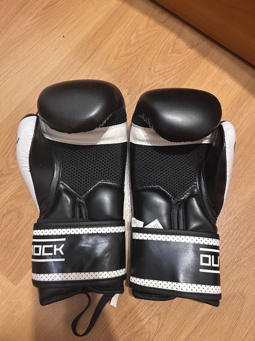Manusi box Decathlon