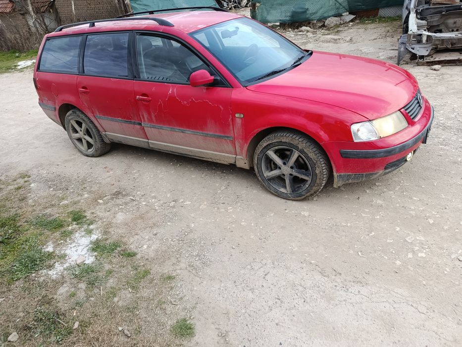 Продава се на Части Volkswagen Passat B5 1.9 дизел