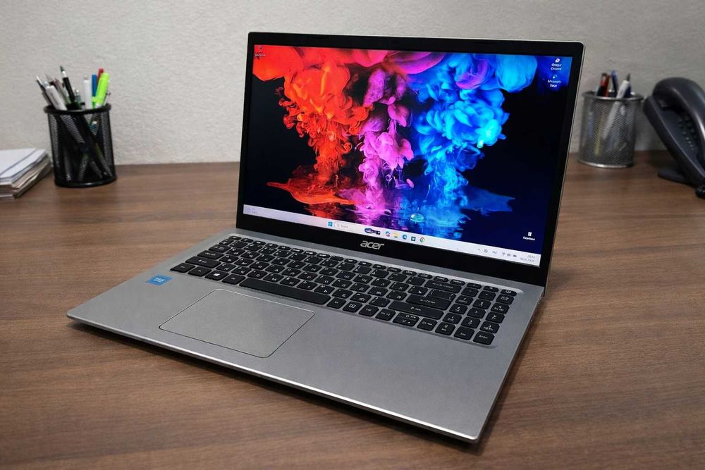 Ноутбук в хорошем состоянии.