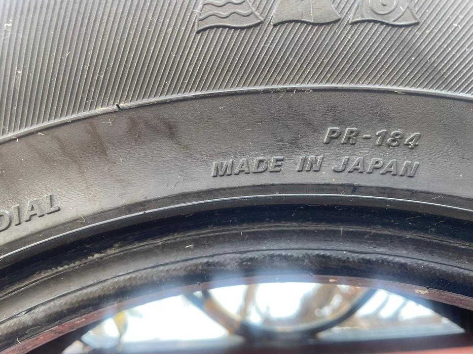 Продается  зимние шины