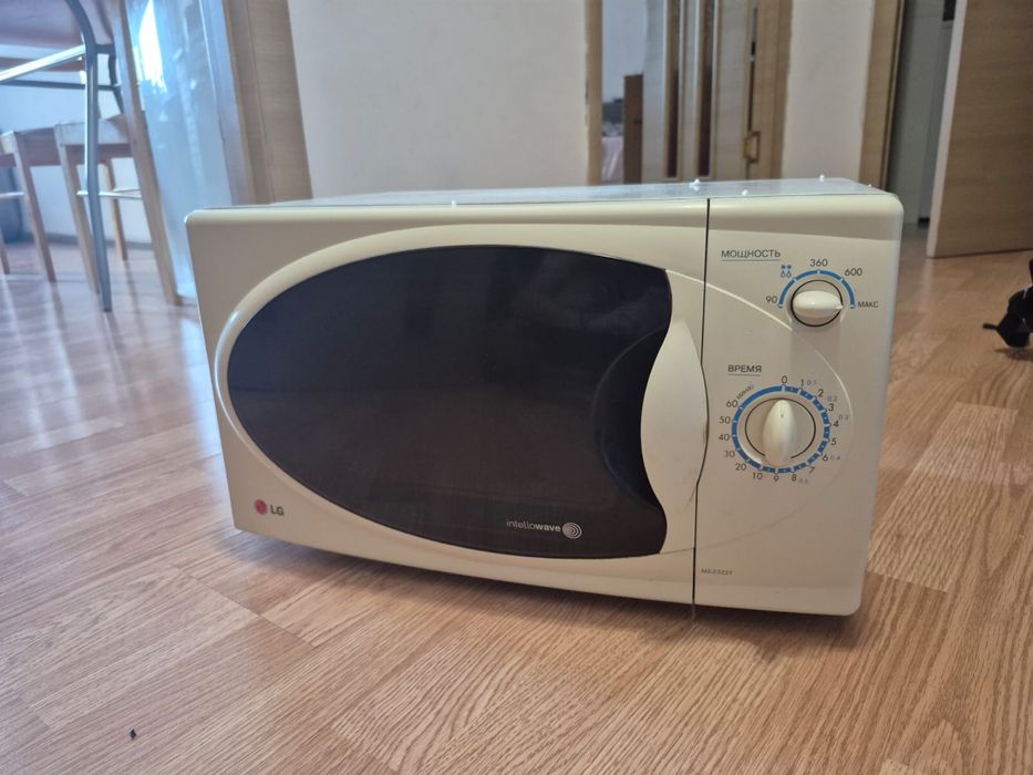 Продам микроволновую печь