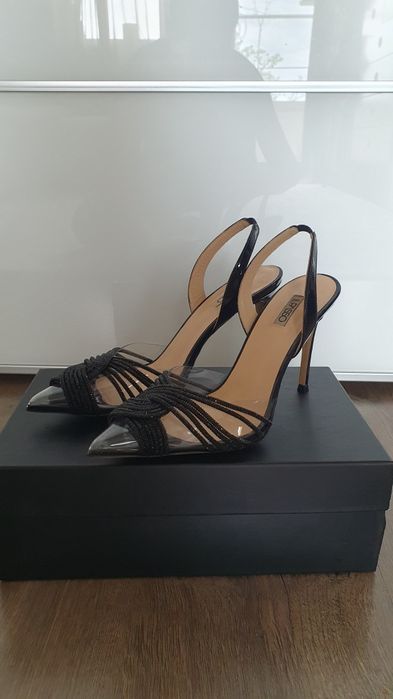Stiletto Il passo,  piele lacuita, toc 9cm