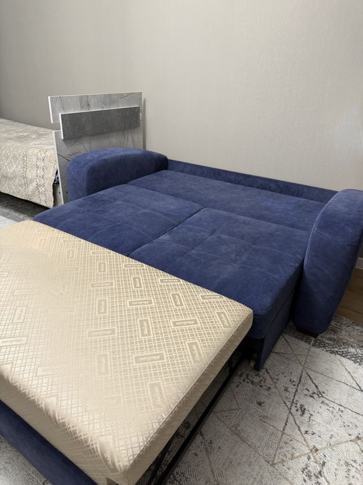 Мини-диван продаётся в хорошем качестве.