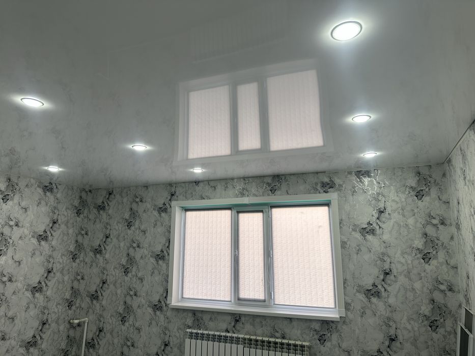 Натяжные потолки Рол-шторы