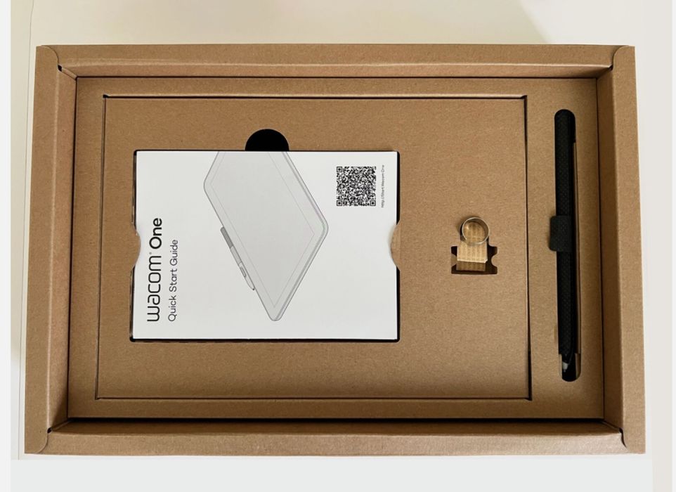 Графичен Таблет Wacom One Pen Display 12″ с USB‑C - Леко употребяван!