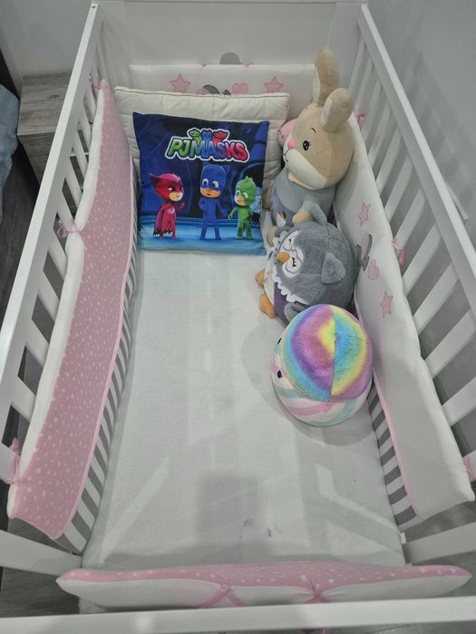 Pătuț copii plus saltea plus păturici laterale..