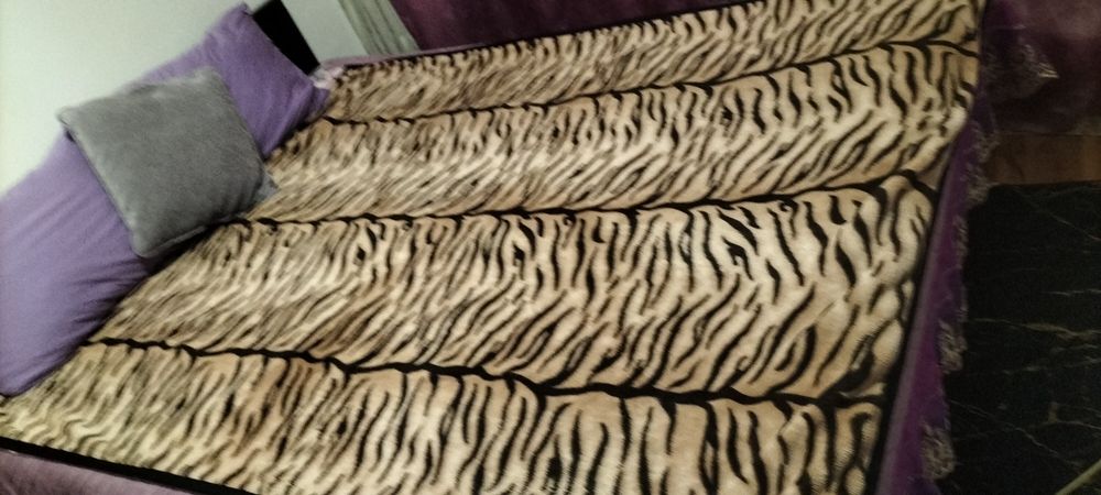 Patura cu imprimeu pantera