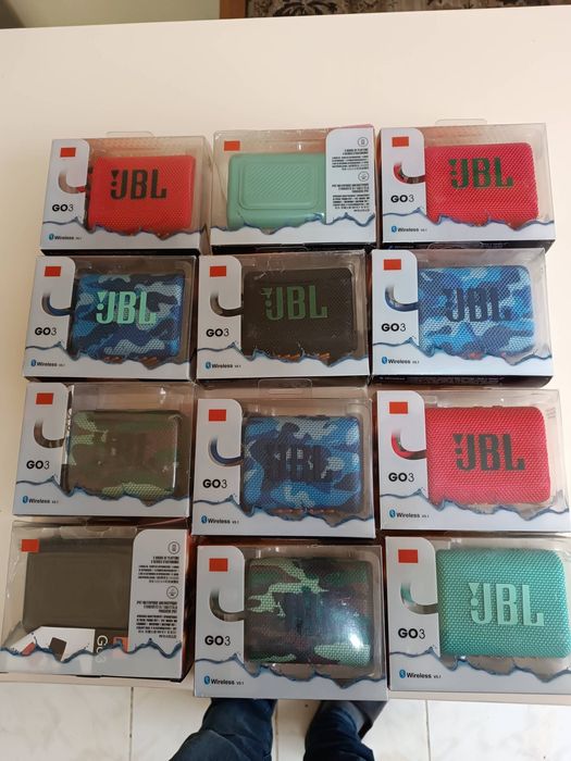 Vând boxe Jbl Go 3 jbl flip 5