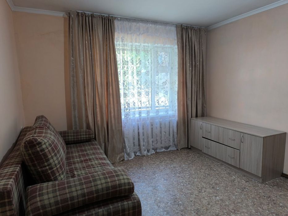 Продам 1-комнатную  квартиру