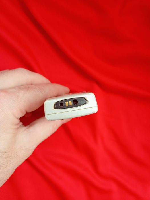 Nokia 8310 + cutie și accesorii ( decodat, baterie Nou nouță)