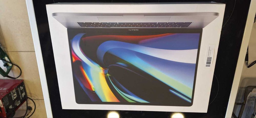 Apple MacBook Pro 16"  04233-25