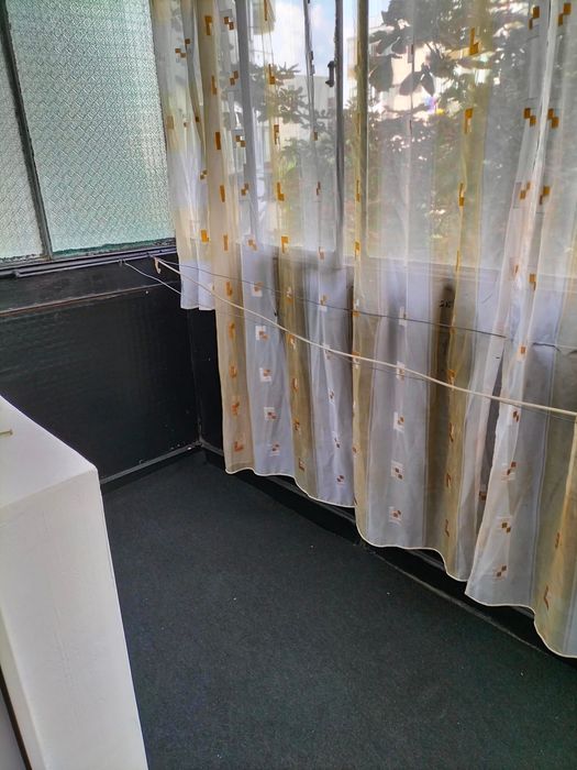 Închiriez garsonieră