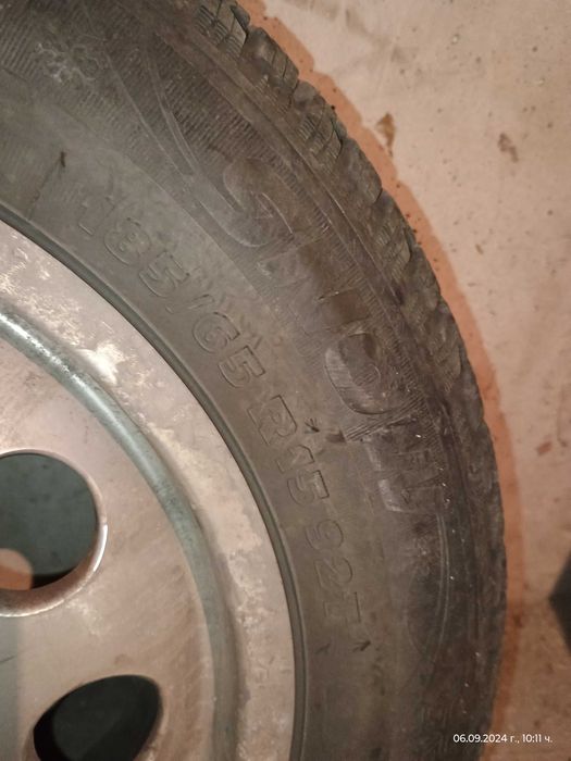 Зимни гуми с джанти -4бр