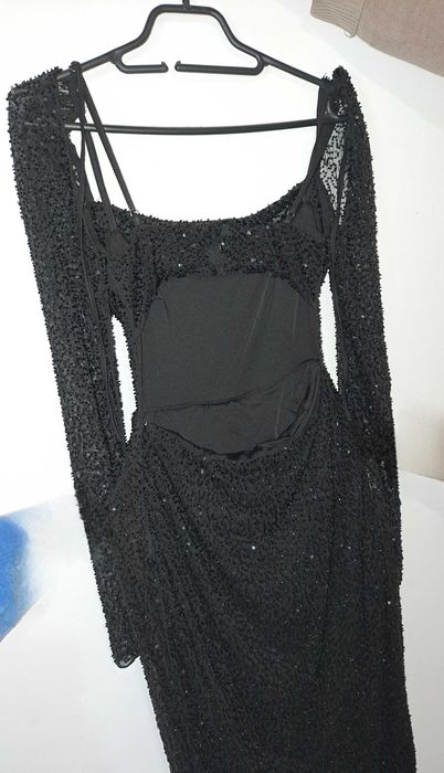 Rochie neagra pentru evenimente