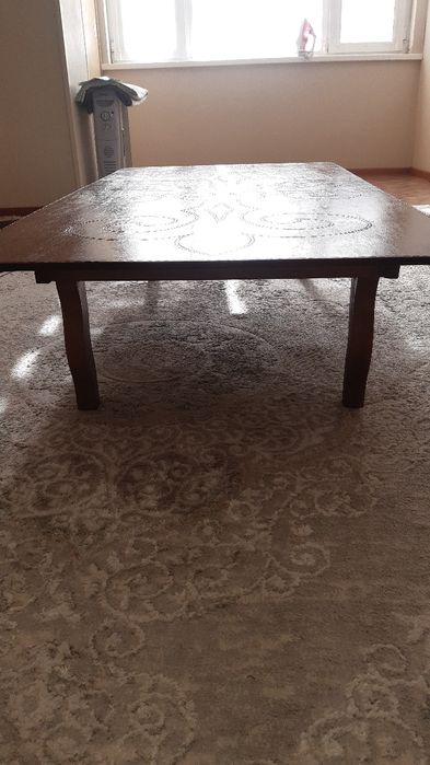 Продается стол (жер стол).