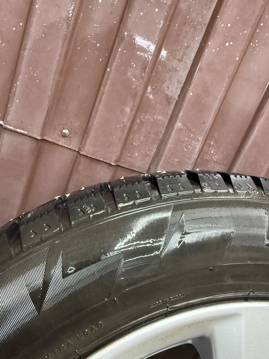 Резина зимняя pirelli ice zero 99% состояние