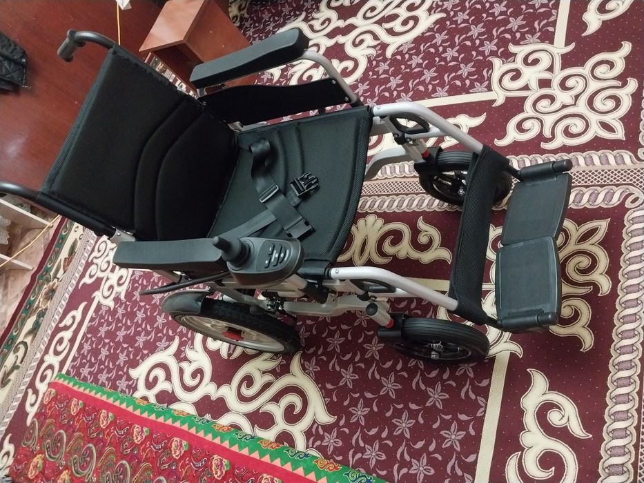 Коляска инвалидов