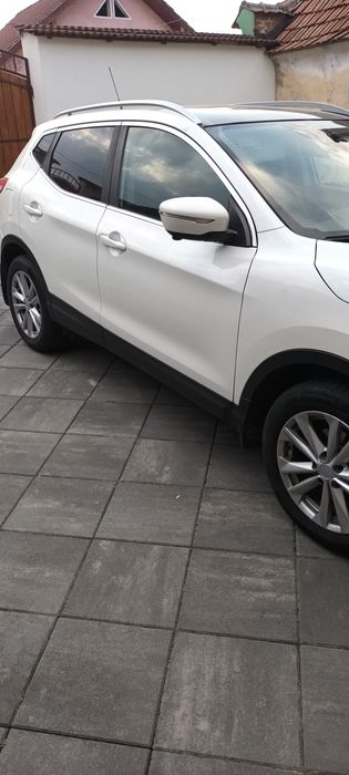 Nissan qashqai j11