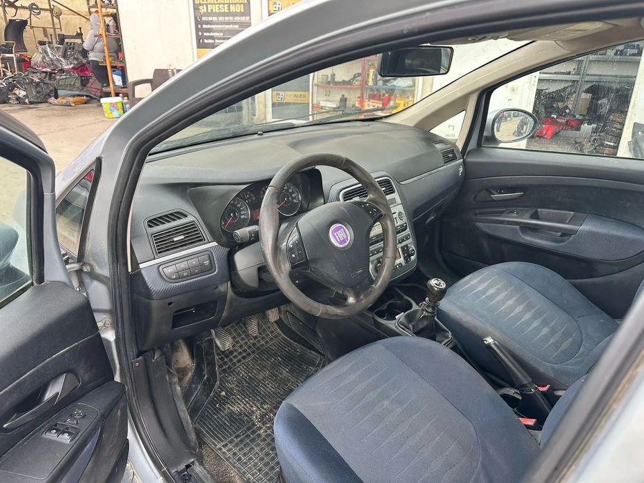 Dezmembrari Fiat Grande Puneto 2007 1.4 16v