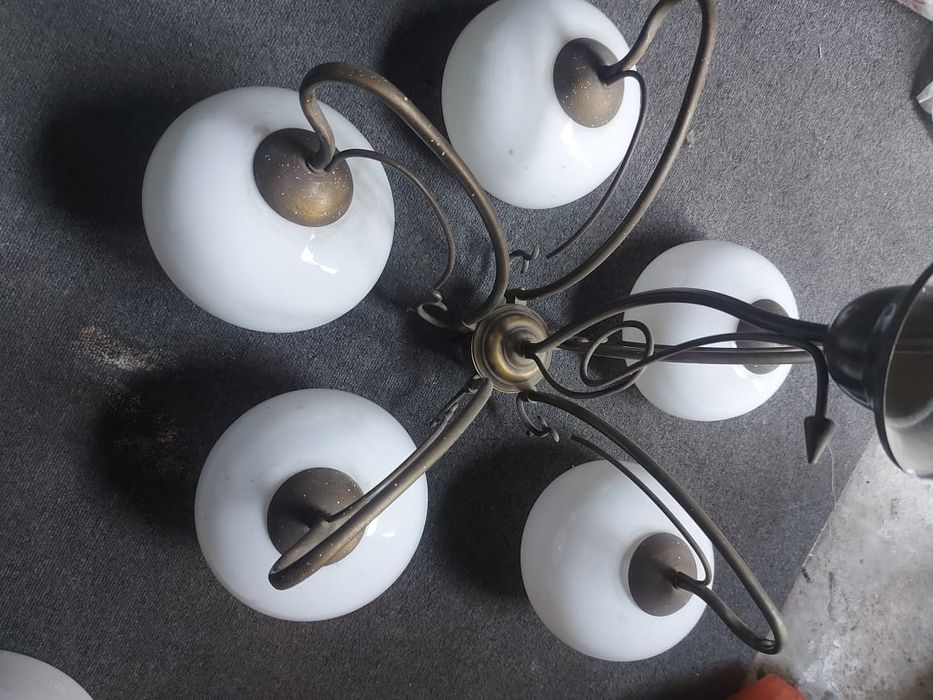 Продам кованую люстру,