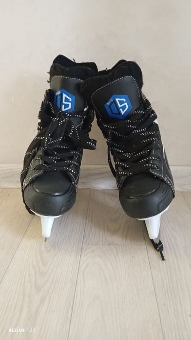 Продам коньки, отличное состаение