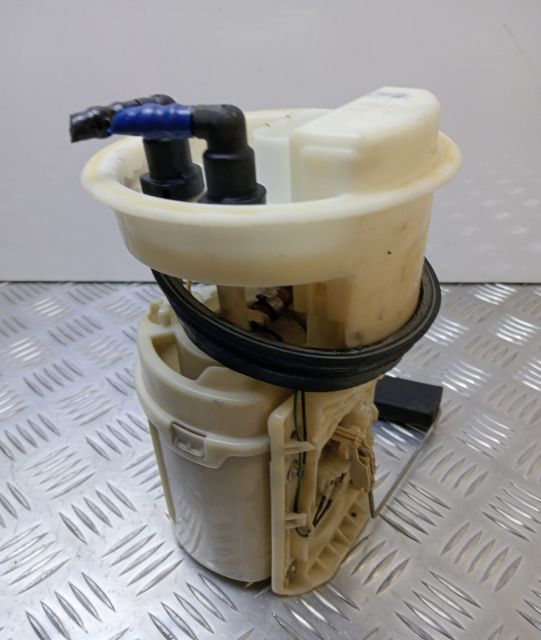 Pompa Rezervor 6Q0919051F Volkswagen VW Polo a 4-a generatie 9N seria