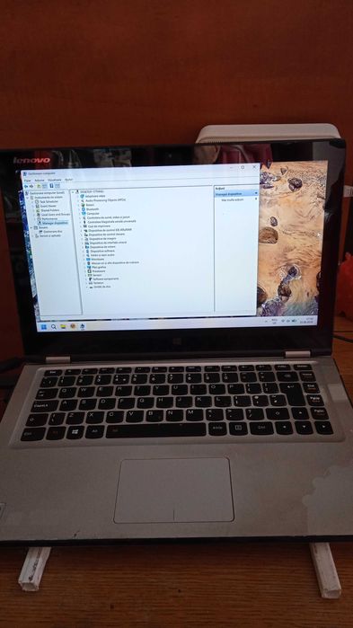 Laptop Lenovo touch screen 14 inch quadcore Windows 11