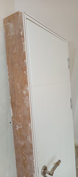 Интериорна врата бяла