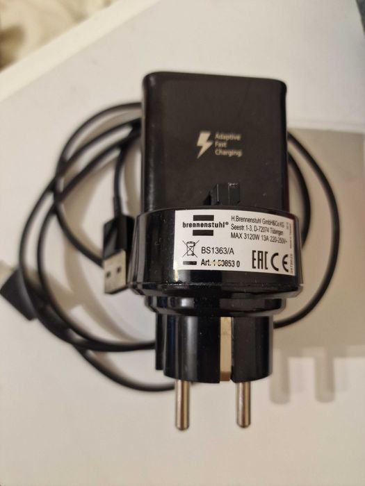 Incarcator Samsung fast charge, model anglia, cu cablu și adaptor.