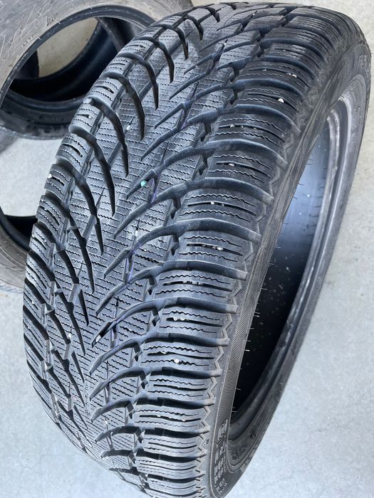 Гуми 215 55 18 зимни nokian