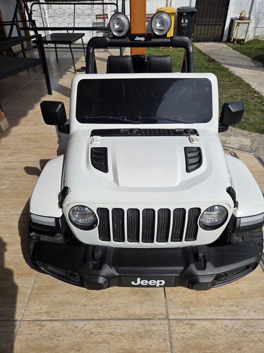 Masinuta electrica Jeep Rubicon cu Baterie NOUA