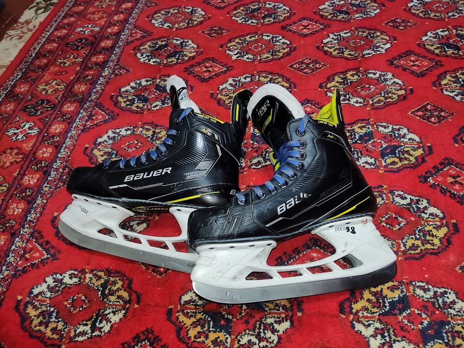 Хоккейные коньки Bauer Supreme M4