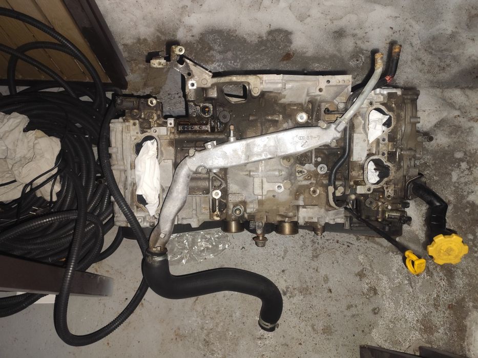 Продам двигатель субаро аутбек 2012 года br. EJ 25