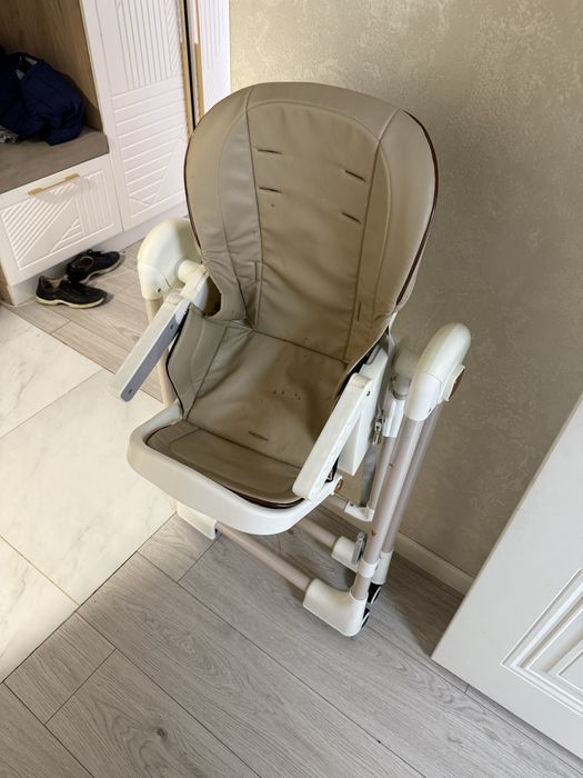 Стол детский для кормления