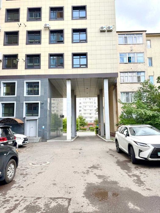 4-к Продам в центре!  Кенесары/Сарыарка