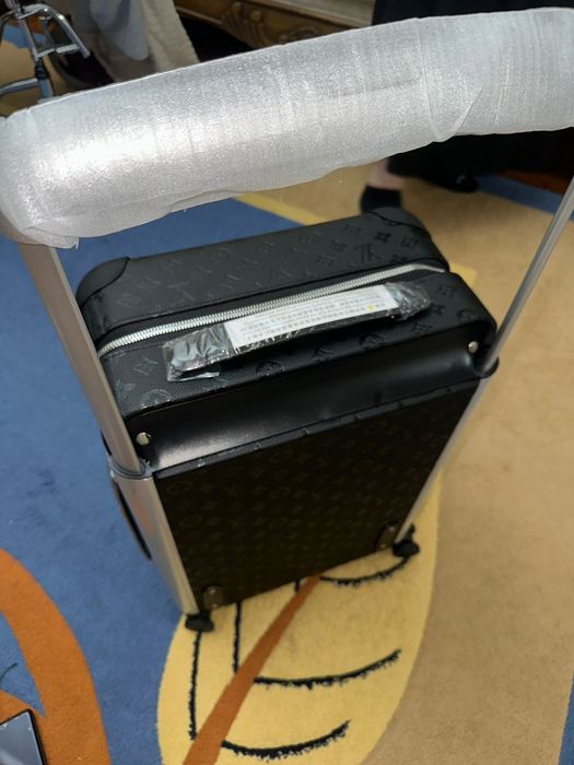 Чемодан Louis Vuitton Horizon 55