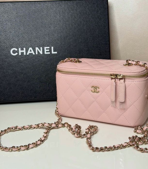 Дамска чанта Chanel Small Vanity Case