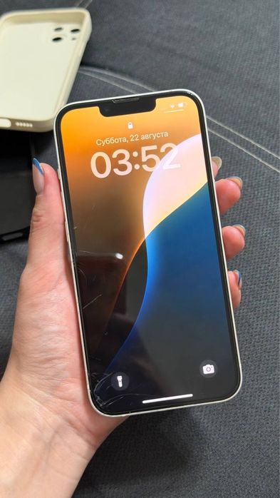 Продаю iPhone 13 128 ГБ