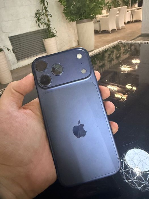 iPhone 17 pro max esim