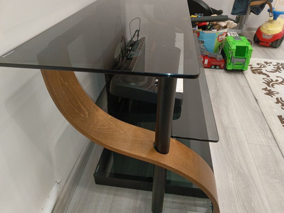 Подставка под телевизор