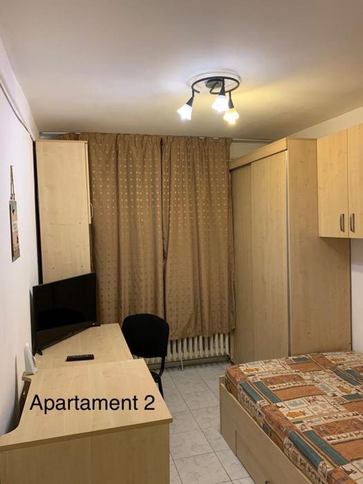 Proprietar inchiriez 2 garsoniere in complex