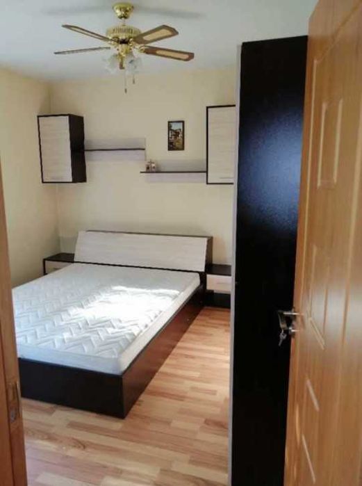 Тристаен апартамент под наем Слатина