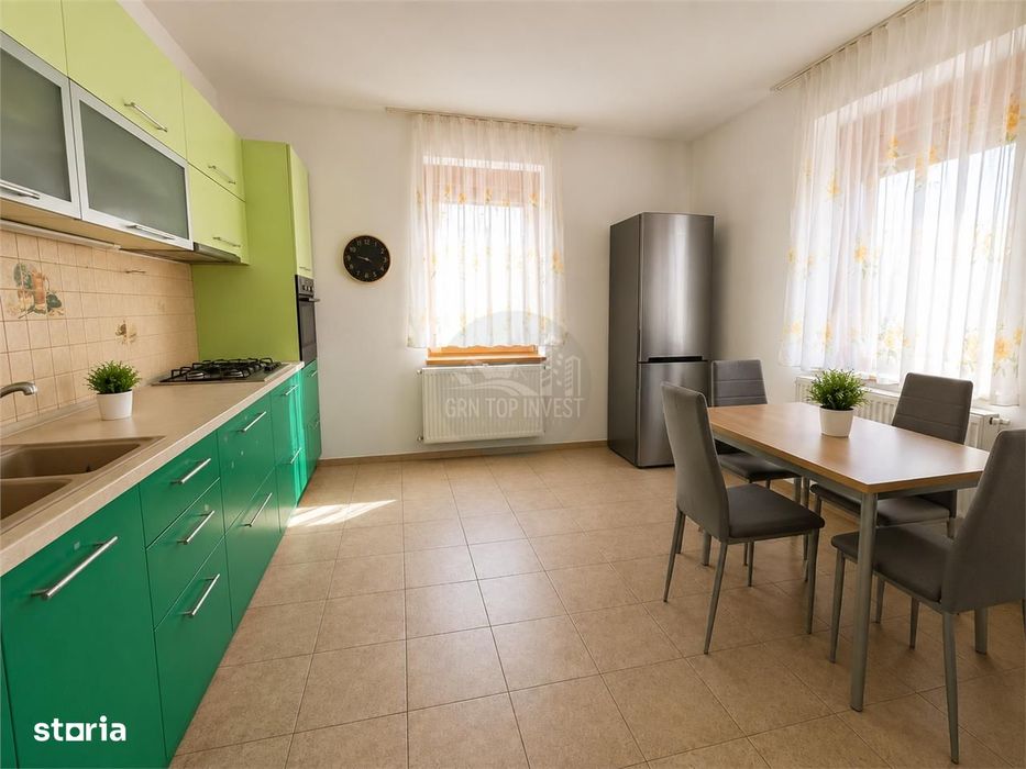 Casa individuala 5 camere 2 bai teren 545mp - Lupeni