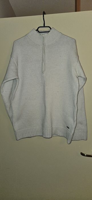 Бежов пуловер, L размер