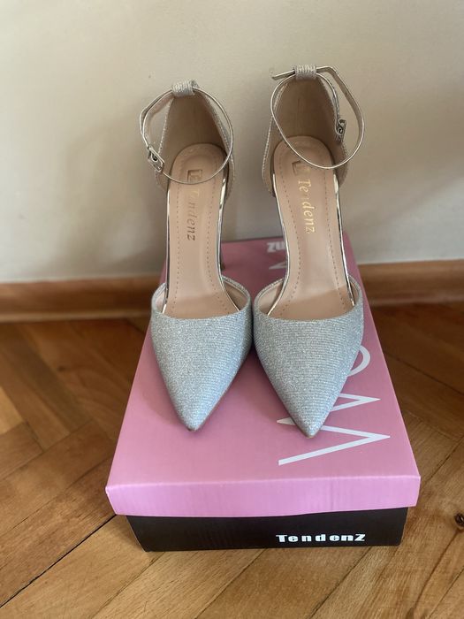 Дамски официални токчета