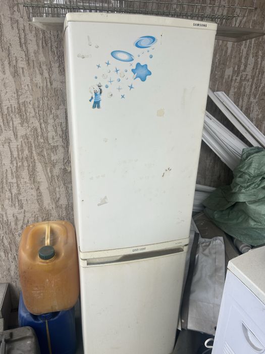 Продается холодильник