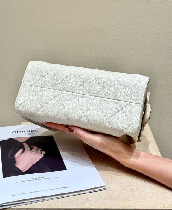 Geanta Chanel Hobo Mini