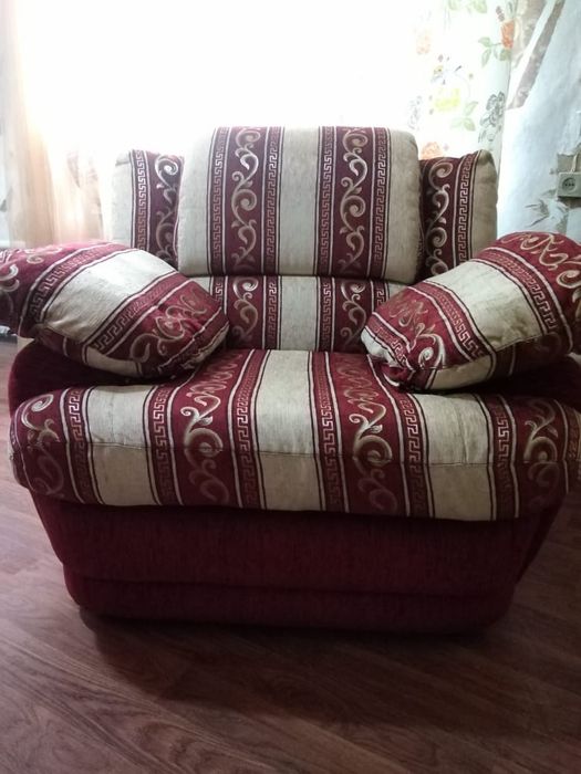 Продам мягкий уголок