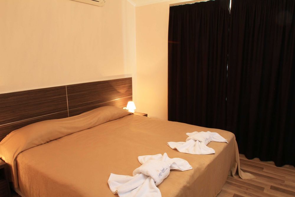 Разкошен пентхаус на първа линия море