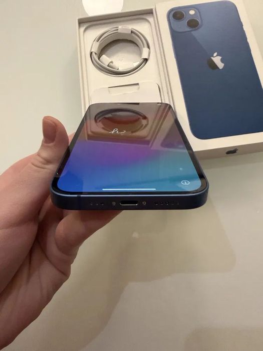 Продам iphone 13 На 128 гб